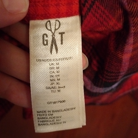 Women's soft red and orange plaid long sleeve tunics sizes Medium and XL NWT - Picture 8 of 11